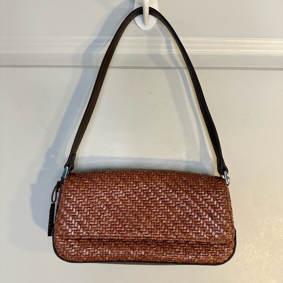 Liz Claiborne Handbags - Liz Clairborne Y2K Brown Wicker Weave Shoulder Bag